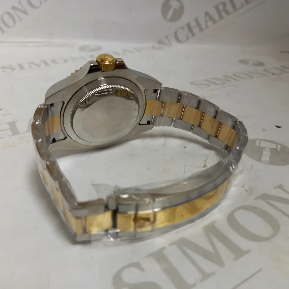 DESIGNER NOVELTY STYLE WATCH