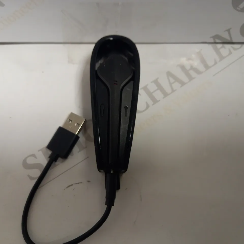 PLANTRONICS BLUETOOTH HEADSET WITH CHARGER