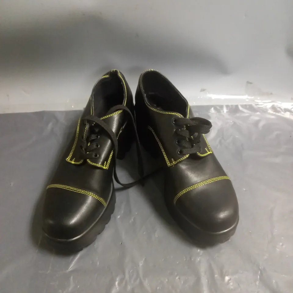 KOI FOOTWEAR LOW PLATFORM SHOES BLACK WITH YELLOW STITCHING SIZE 7