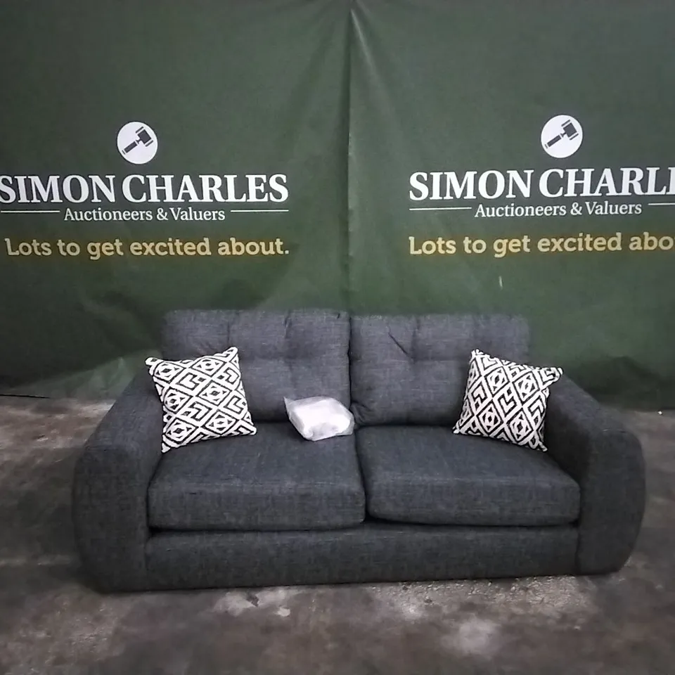 QUALITY DESIGNER BLISS FURNITURE 2-SEATER SOFA UPHOLSTERED IN A GREY JUMBO CORD FABRIC. 