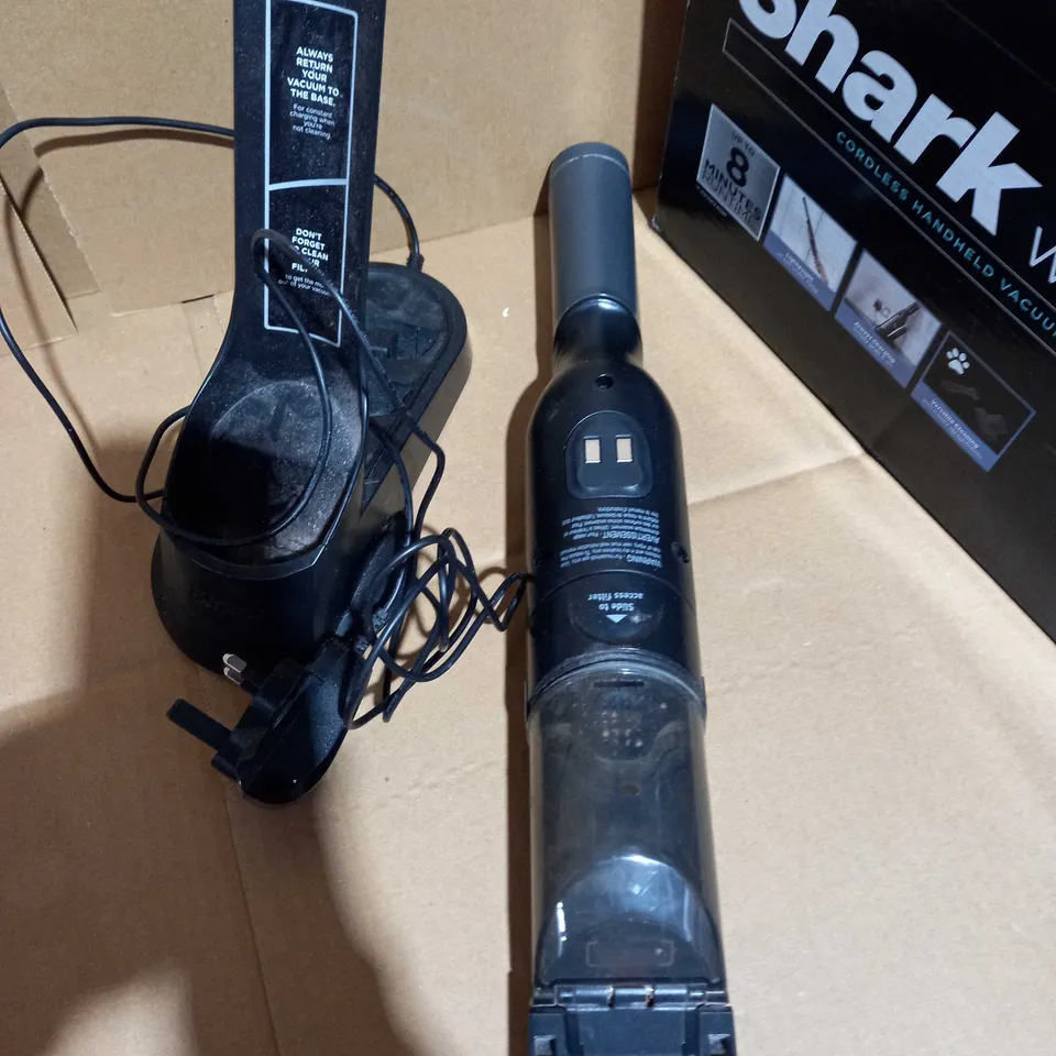 BOXED SHARK WANDVAC 1.0