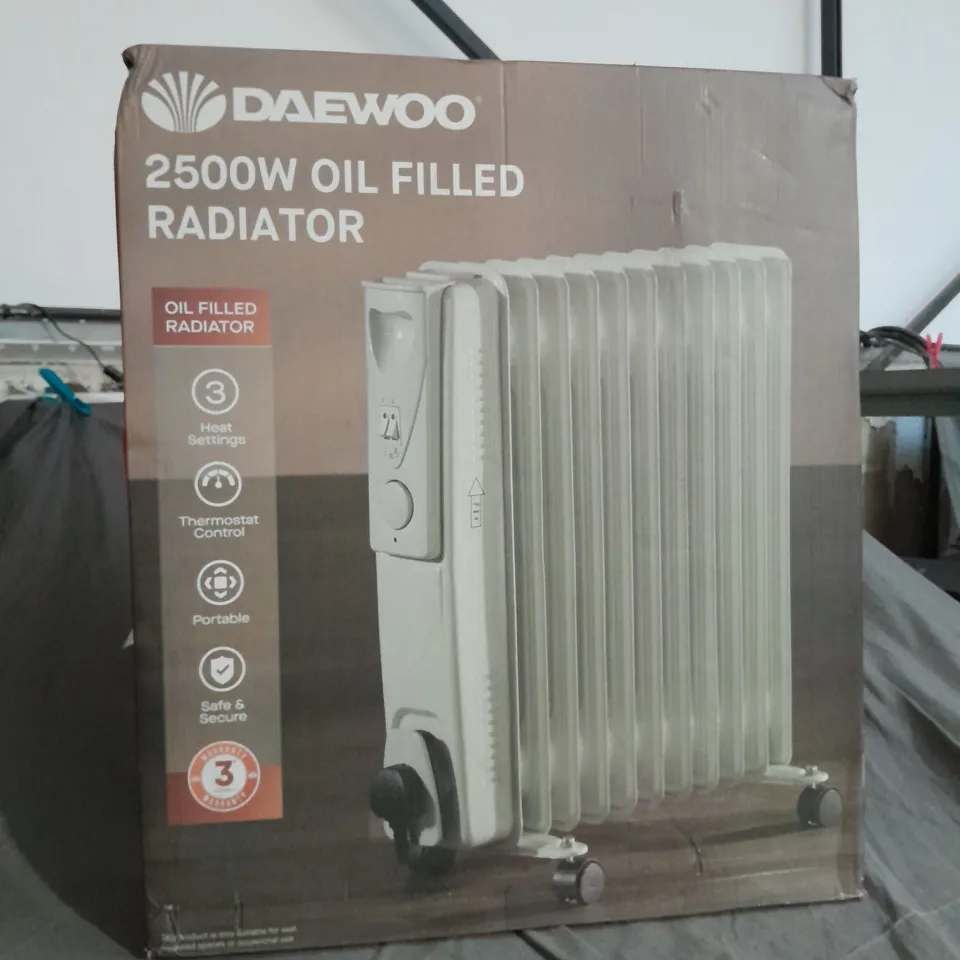 DAEWOO 2500W OIL FILLED RADIATOR 