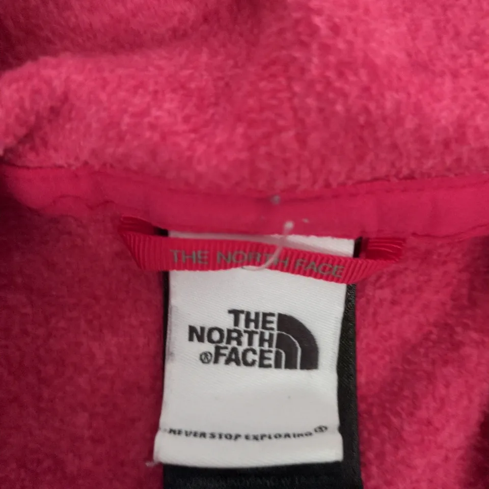 THE NORTH FACE WOMEN'S PINK HOODED FLEECE JACKET – SIZE M