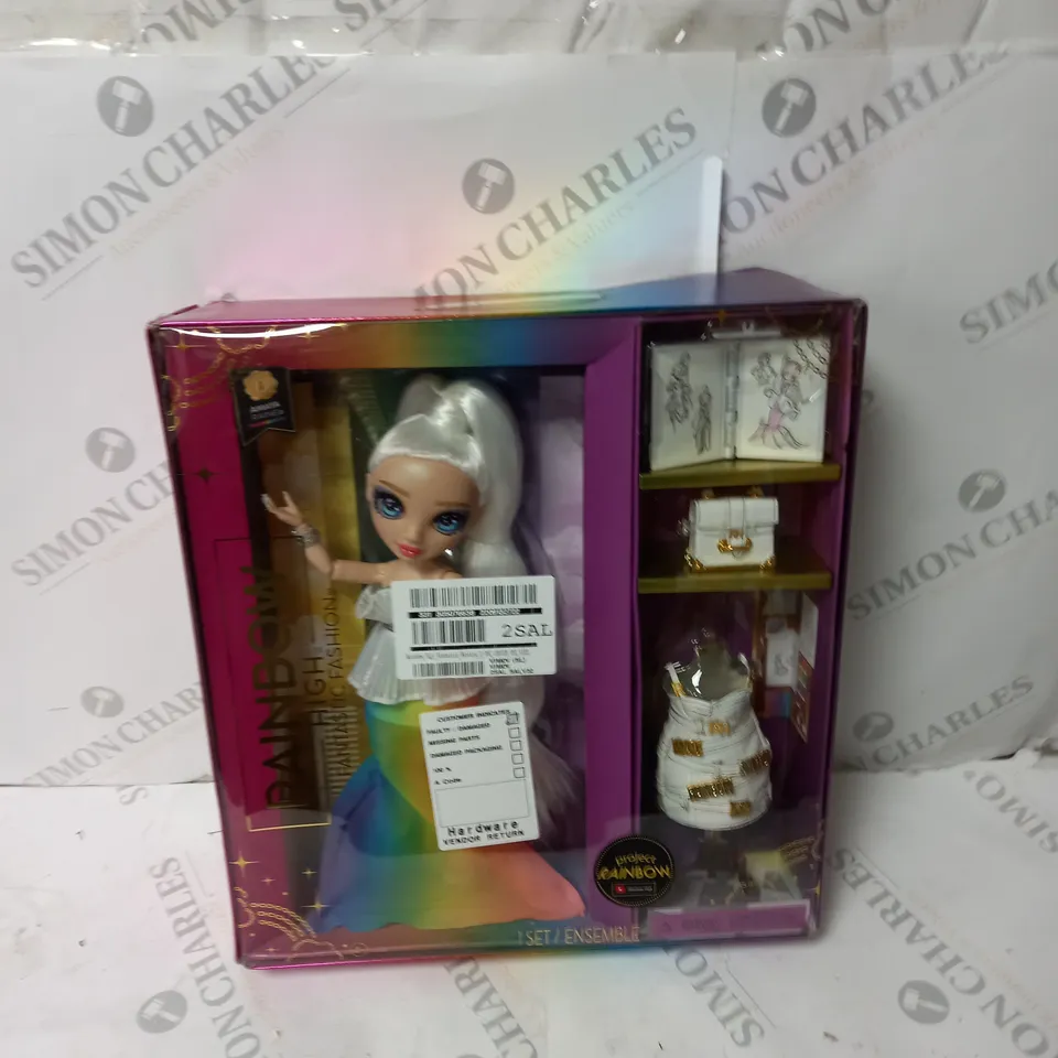 RAINBOW HIGH FANTASTIC FASHION DOLL  RRP £39.99