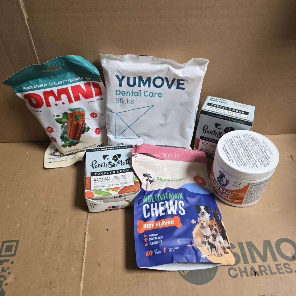 APPROXIMATELY 12 ASSORTED DOG FOOD & SUPPLIES TO INCLUDE YUMOVE DENTAL STICKS, MULTIVITAMIN CHEWS, BIOTIC TREATS, ETC