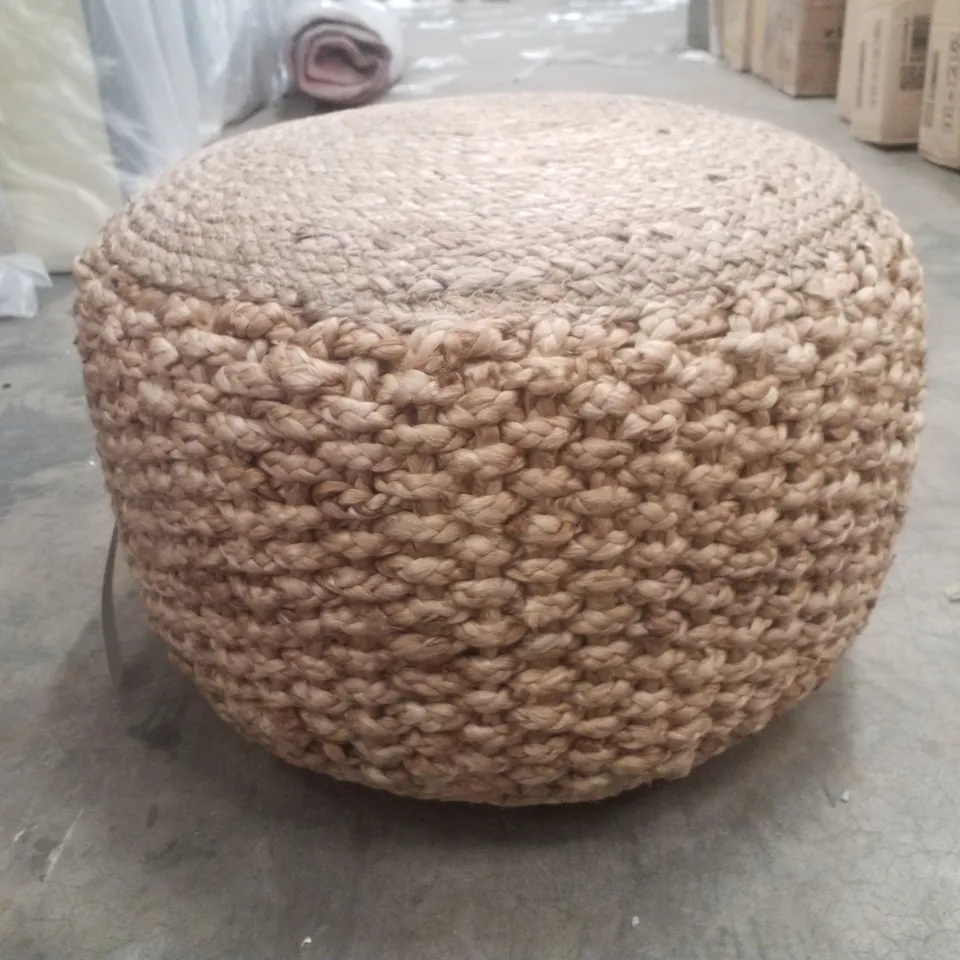 BELIANI ROUND SOLID COLOUR POUFFE