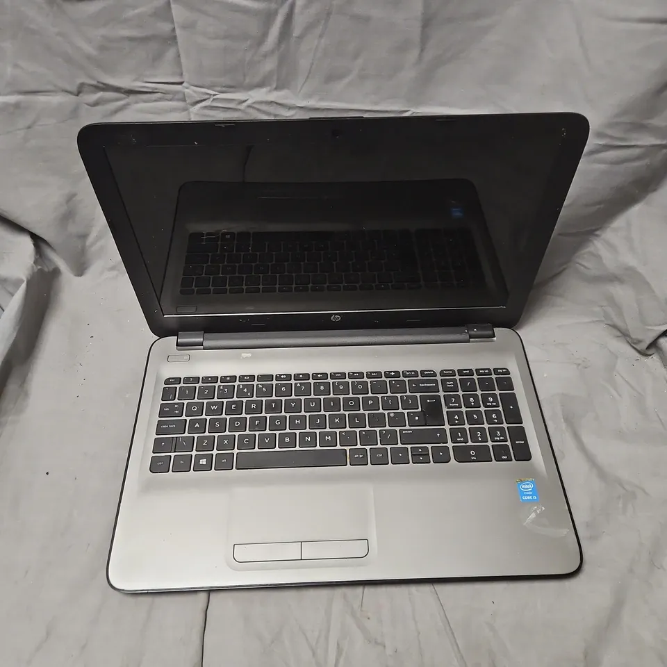 HP LAPTOP COMPUTER – SILVER (TPN-C125)