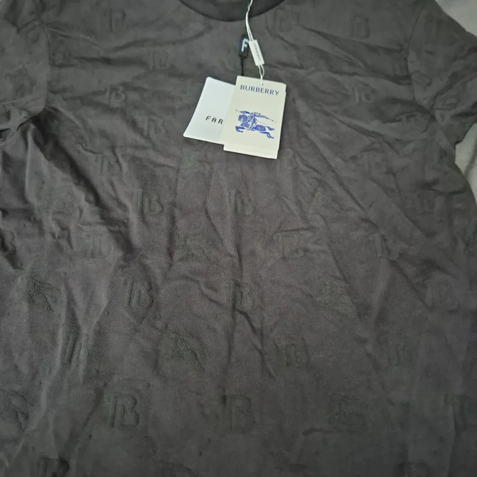 BURBERRY CREW NECK T-SHIRT IN DARK GREY SIZE MEDIUM