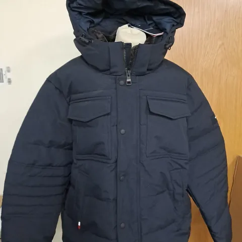 TOMMY HILFIGER UTILITY BOMBER SIZE XXL 
