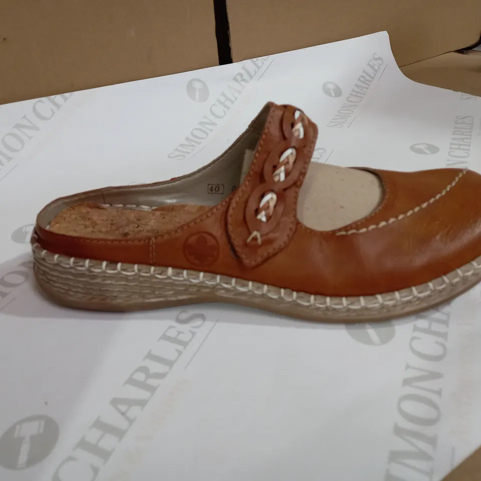 RIEKER BROWN SANDAL SIZE 6.5