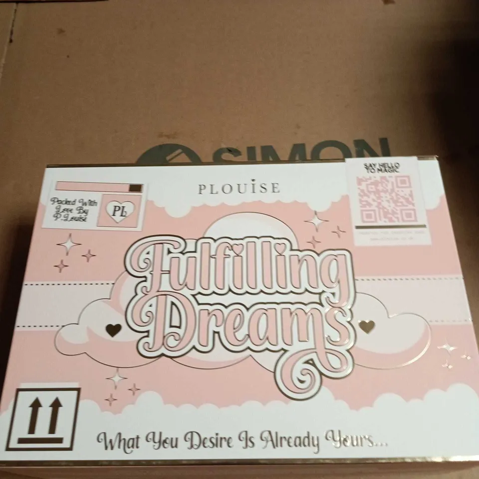 PLOUISE FULFILLING DREAMS BEAUTY BOX TO INCLUDE STROBE CREAM, JELLY MAKE UP REMOVER AND FOAMING FACIAL CLEANSER