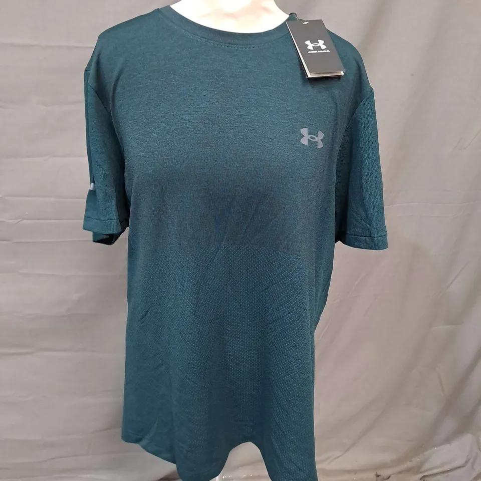 UNDER ARMOUR SEAMLESS STRIDE SHIRT IN IN DARK SEA GREEN SIZE L