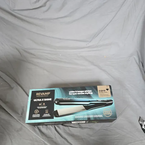 REVAMP ULTRAX SHINE HAIR STRAIGHTENER – PROFESSIONAL STYLING IRON (BOXED)