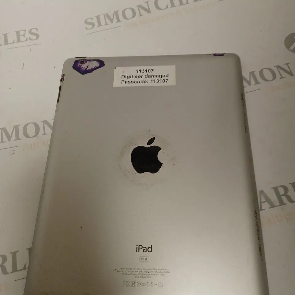 UNBOXED APPLE IPAD 16GB MODEL A1395 SILVER /BLACK