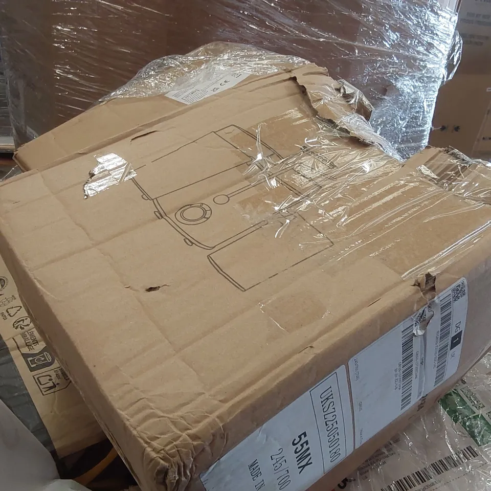 PALLET CONTAINING VARIOUS ASSORTED ITEMS TO INCLUDE: CAR PARTS, JUICER ECT