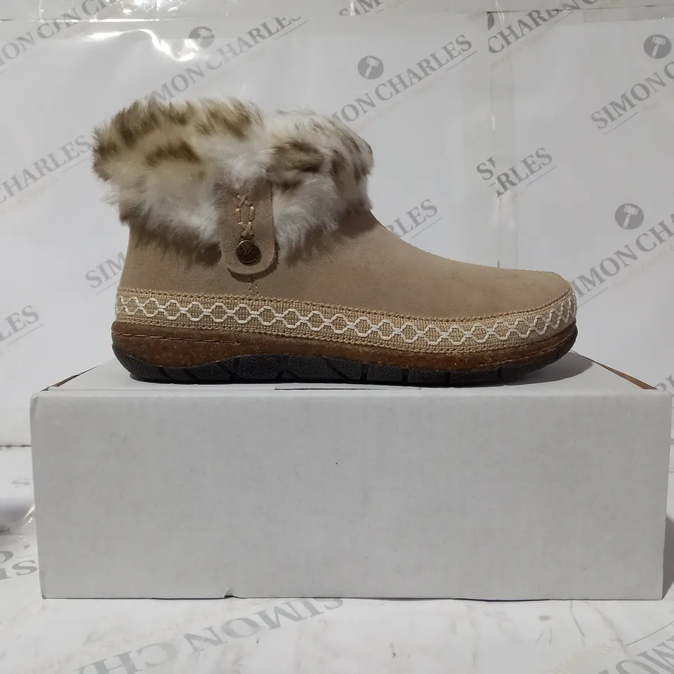 BOXED PAIR OF EARTH ORIGINS EMMALYN BEIGE BOOTIES - SIZE 5