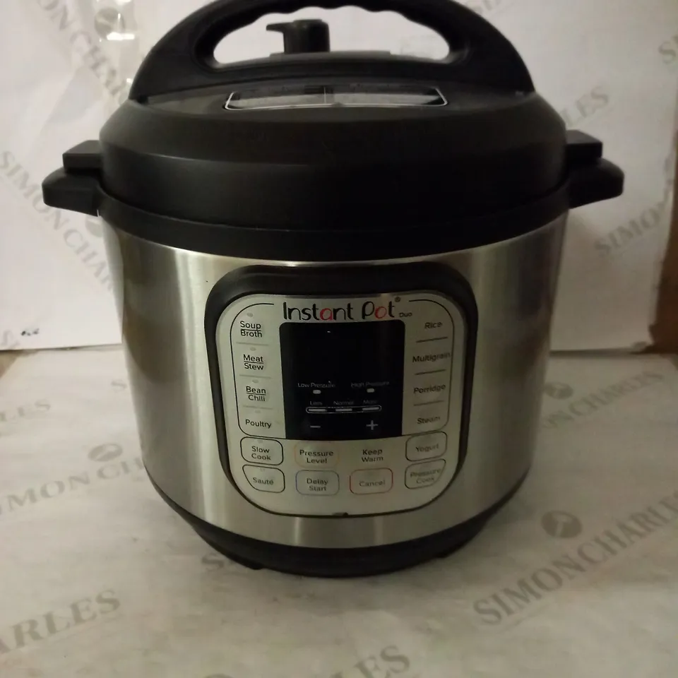 INSTANT POT DUO SMART PRESSURE COOKER