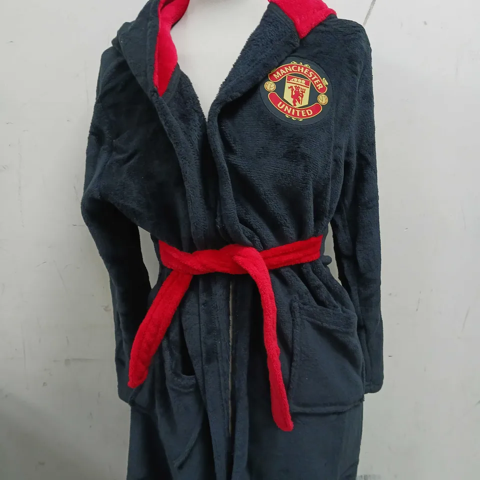 MACNHESTER UNITED DRESSING GOWN - 11-12 YEARS