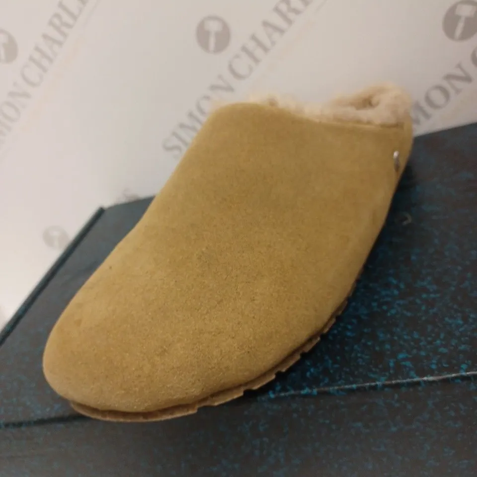 BOXED EMU MONCH CLOG SHOES, CAMEL - SIZE 7 