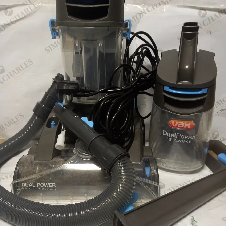 VAX DUAL POWER PET ADVANCE CARPET CLEANER