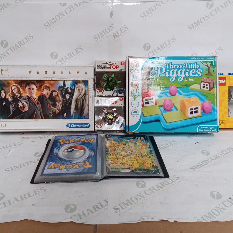BOX OF APPROX 25 ASSORTED TOYS TO INCLUDE - SMART GAMES THREE LITTLE PIGGIES - SUPER DEFORMATION TOP DIY - HARRY POTTER JIGSAW PUZZLE ECT