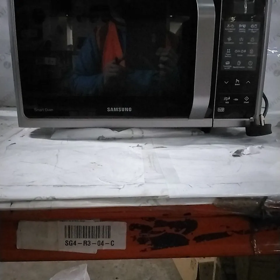 BOXED SAMSUNG SMART OVEN 