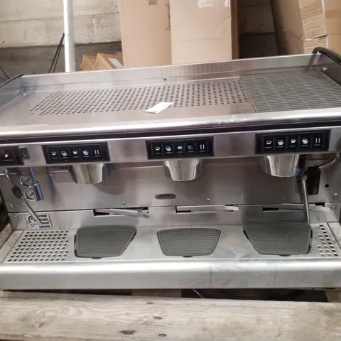 RANCILIO RAN7-3 COMMERCIAL 3 GROUP BARRISTA COFFEE MACHINE