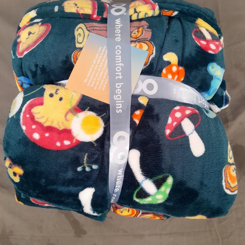 OODIE IN DARK TEAL W. MUSHROOM DESIGN