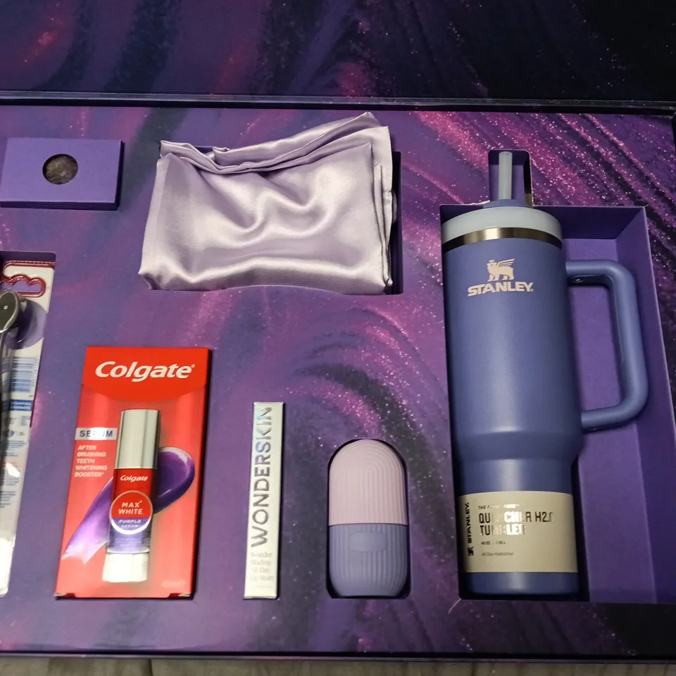 BOXED COLGATE MAX WHITE PURPLE SERUM GIFTSET