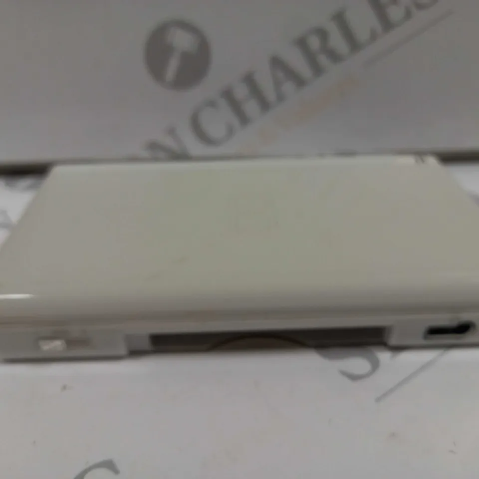 NINTENDO DS LITE - WHITE 