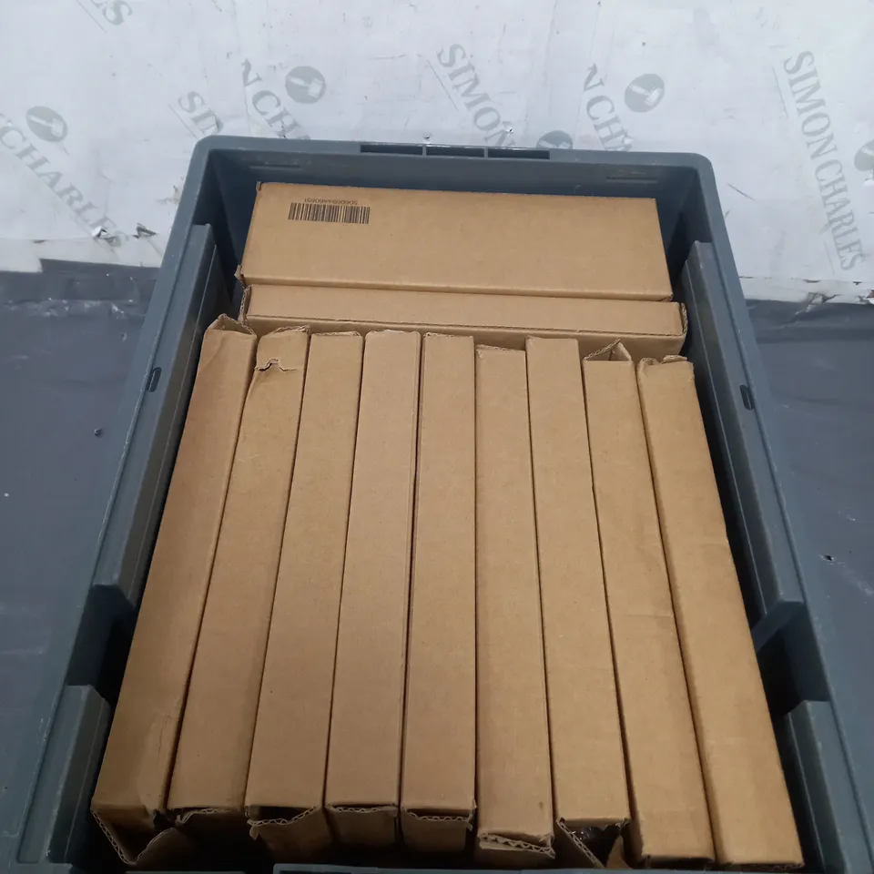 tote of assorted knife cases 