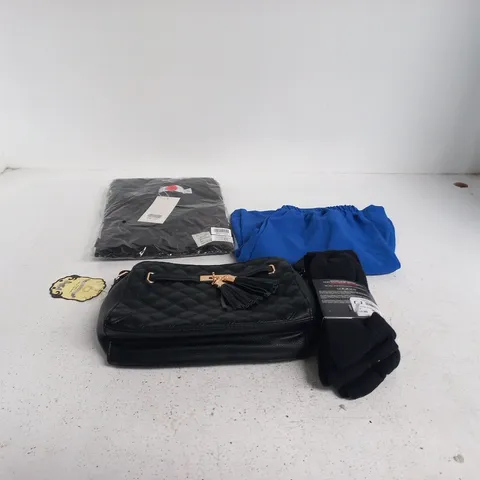 BOX OF APPROXIMATELY 30 ASSORTED CLOTHING ITEMS TO INCLUDE EVERLAST SOCKS, BEN DI LISI, MODA BAG ETC