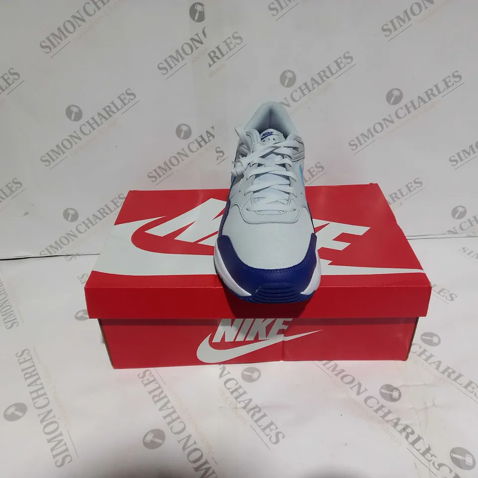 BOXED PAIR OF NIKE AIR MAX SC PURE PLATINUM/BLUE LIGHTING UK 14 