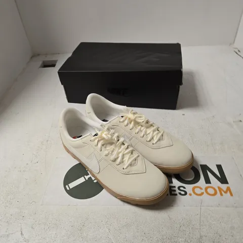 NIKE ASTROGRABBER QS SNEAKERS – COCONUT MILK/SAIL, UK 7.5
