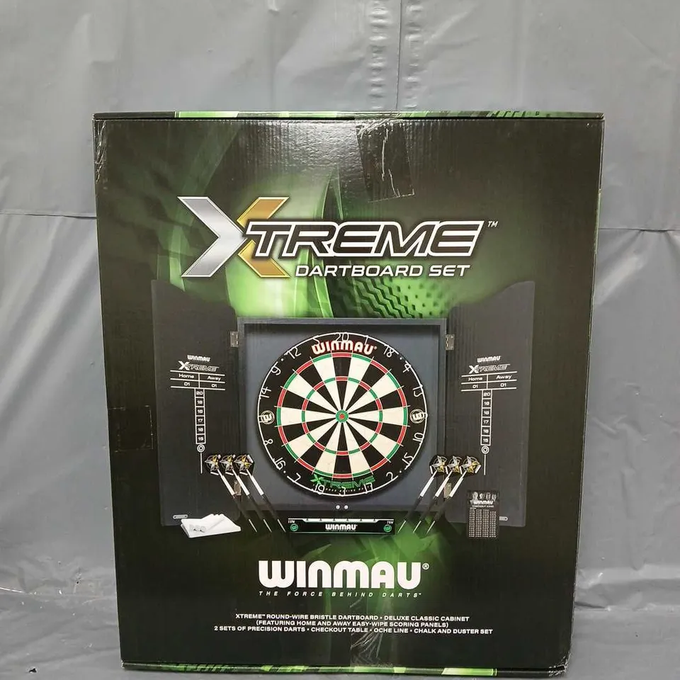 BOXED WINNMAU XTREME DARTBOARD SET - COLLECTION ONLY