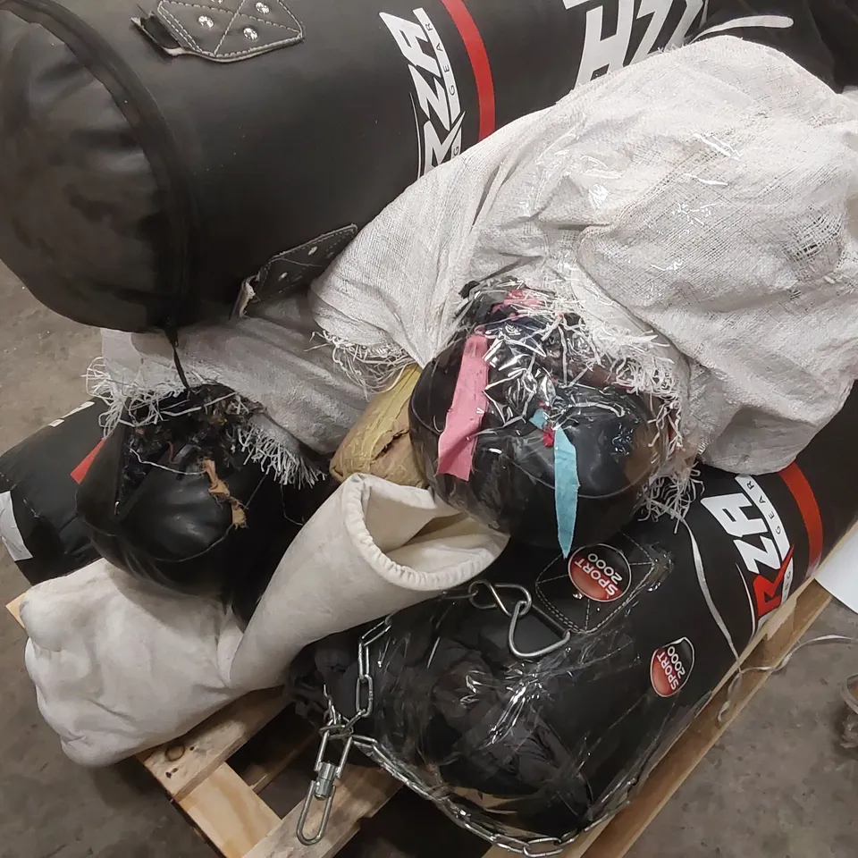 PALLET CONTAINING ASSORTED SPORTS EQUIPMENT INCLUDING PUNCHING BAGS AND MMA TRAINING DUMMIES ECT - CONDITIONS VARY