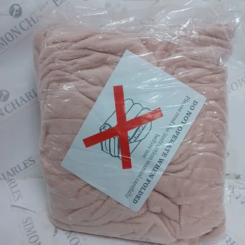 BOXED COZEE HOME HEATED BLANKET IN PINK