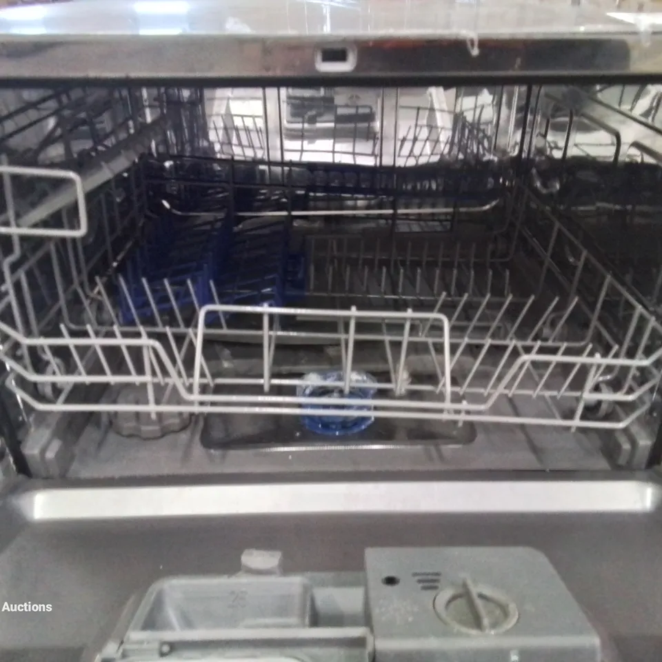 COMFEE FREESTANDING COMPACT DISHWASHER IN SILVER - (KWH-TD602E-S)
