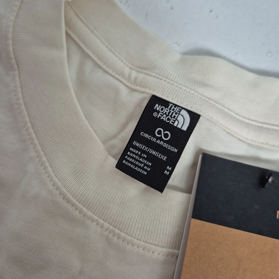 THE NORTH FACE UNISEX T-SHIRT – WHITE, UK M