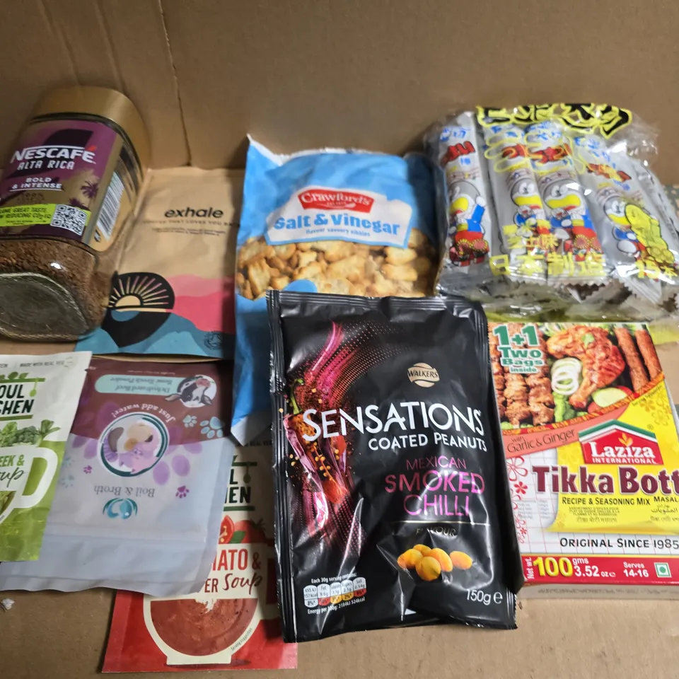 APPROXIMATELY 5 ASSORTED FOOD ITEMS TO INCLUDE - PEANUTS, NESCAFE AND SAVOURY NIBBLES