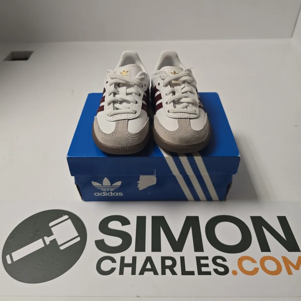 BOXED PAIR OF ADIDAS SAMBA OG INFANT WHITE TRAINERS - UK 6K