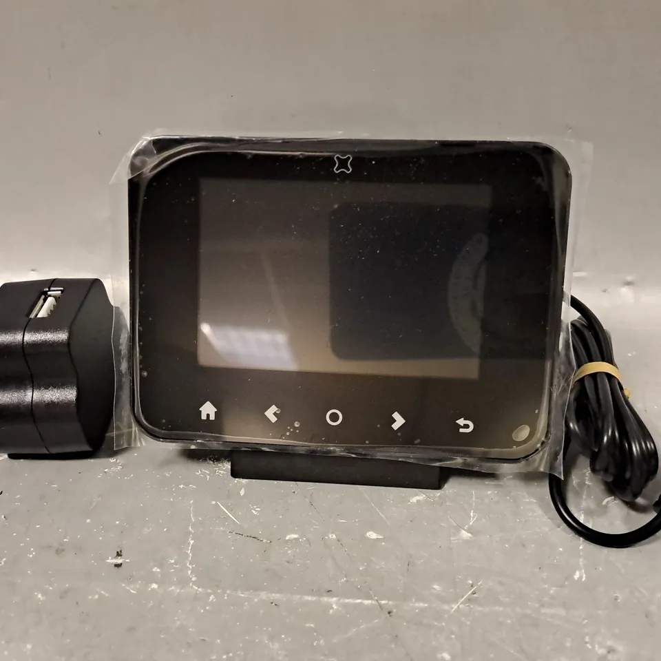 BOXED TRIO SMART ENERGY DISPLAY