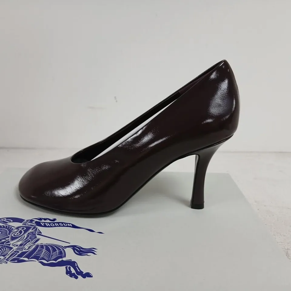 BURBERRY BURGUNDY PATENT LEATHER HIGH HEEL – UK 5 (EU 38)