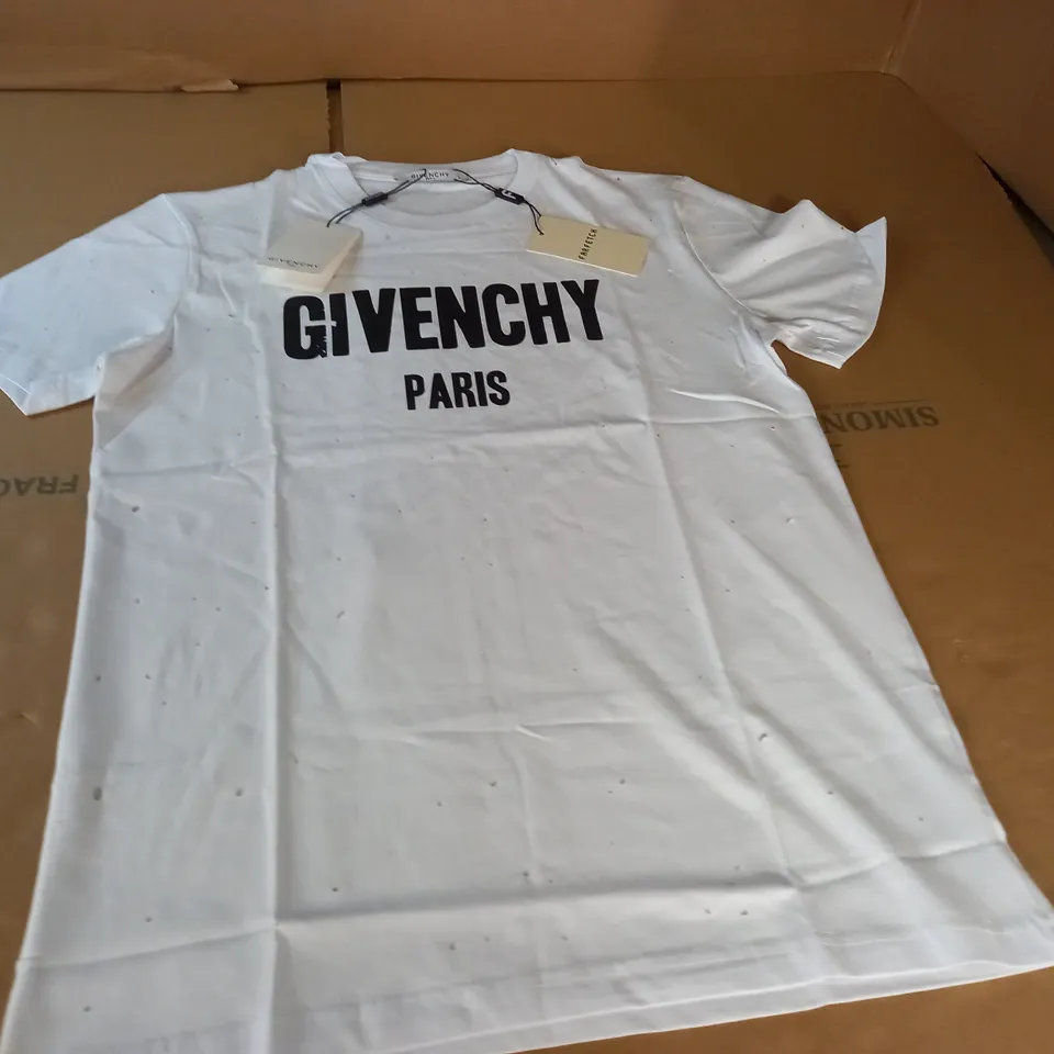 GIVENCHY WHITE T-SHIRT - L