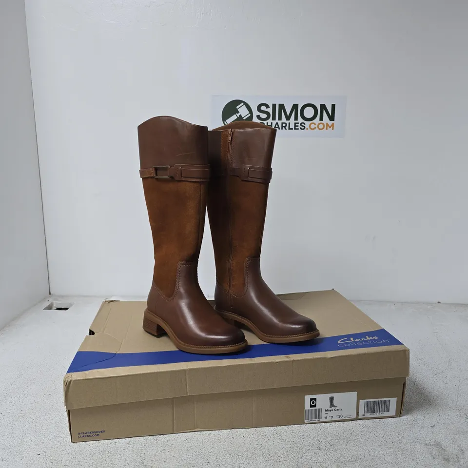 CLARKS COLLECTION MAYE CARLY TAN KNEE-HIGH BOOTS – UK 5 (EU 38)