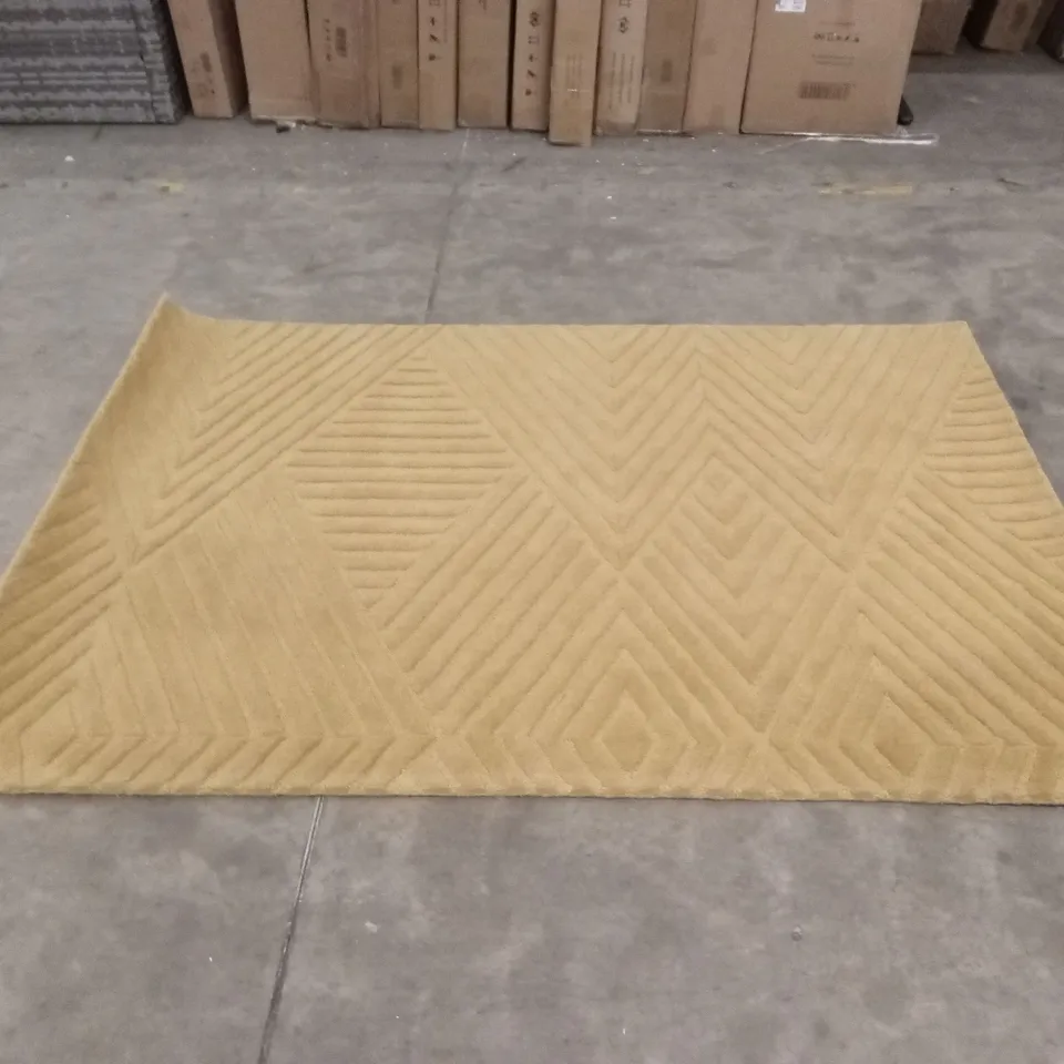 BERTHAMAE GEOMETRIC HAND TUFTED AREA RUG, YELLOW // 160 x 230cm