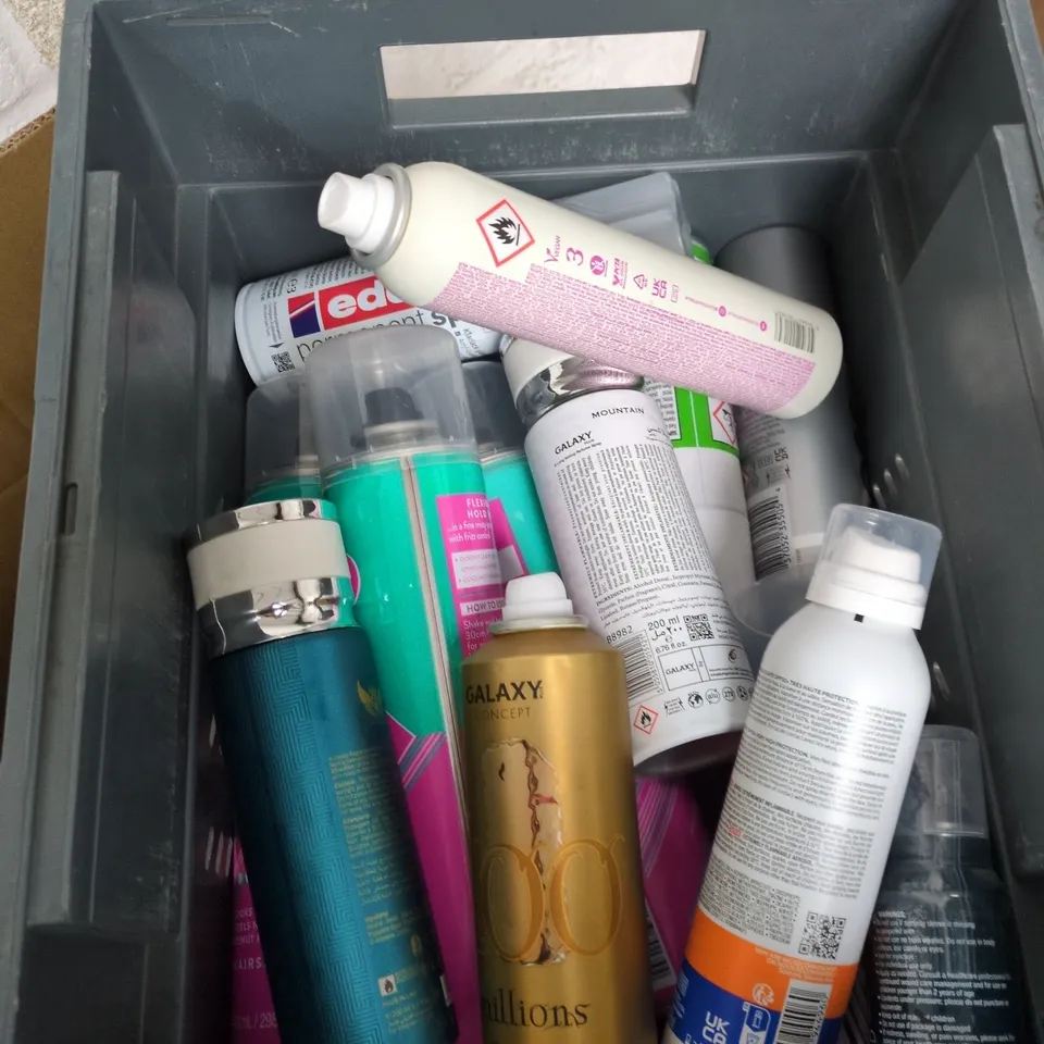APPROXIMATELY 15 ASSORTED AEROSOLS TO INCLUDE SOLTAN SUNCARE MIST, MONDAY DRY SHAMPOO AND VO5 HAIRSPRAY