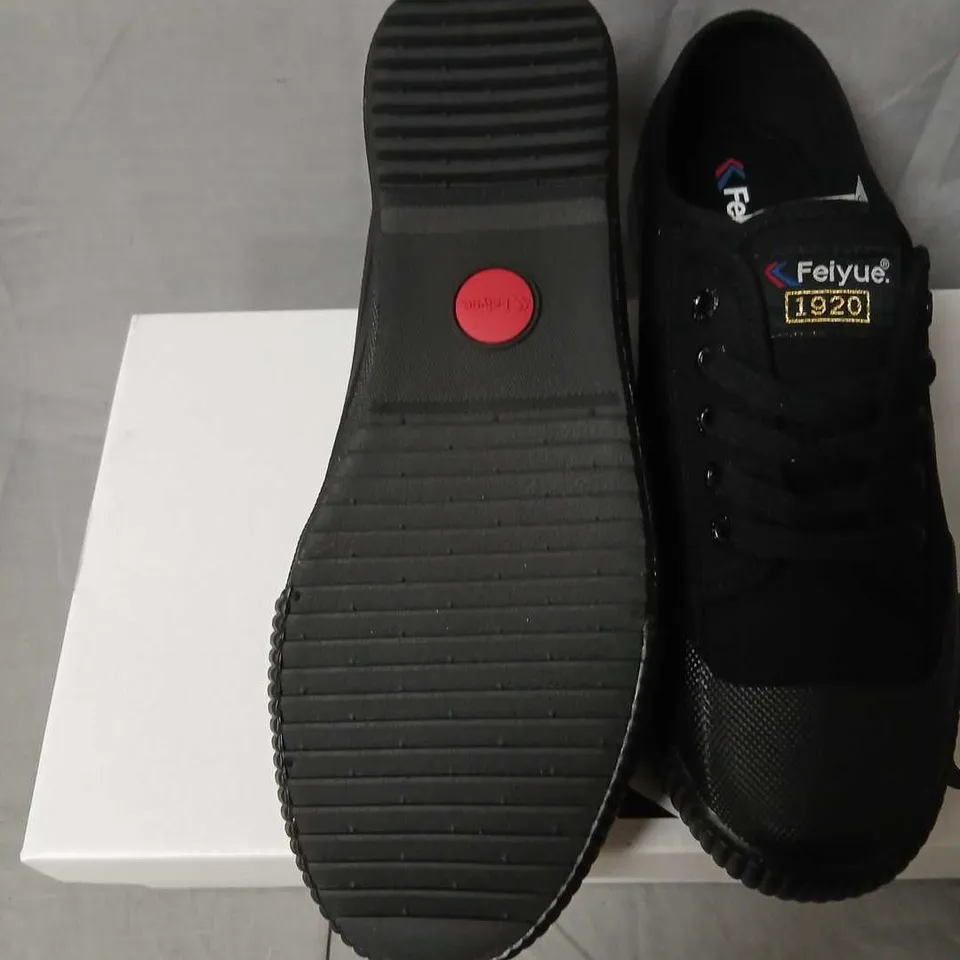 FEIYUE BLACK CANVAS SNEAKERS – UK 8 (MEN'S), BOXED WITH ORIGINAL BOX