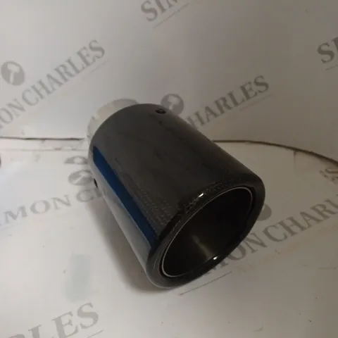 BOXED UNBRANDED CARBON FIBRE EFFECT VEHICLE EXHAUST ACCESSORY