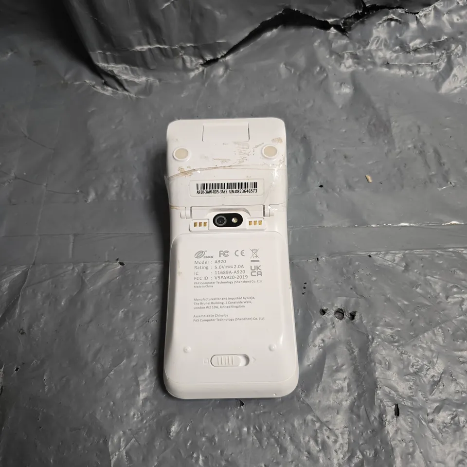 DOJO A920 CARD READER IN WHITE